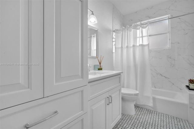 2623 Oakbrook Dr, Weston, FL 33332 - bathroom with vanity and shower / tub combo with curtain