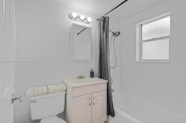 1555 Pennsylvania Ave Unit 209, Miami Beach, FL 33139 - bathroom featuring shower / bath combination with curtain, vanity, and toilet