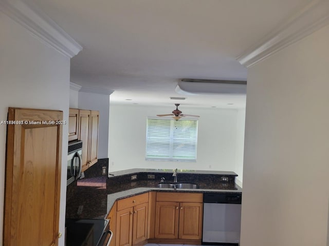 8021 Stirrup Cay Ct, Boynton Beach, FL 33436 - kitchen featuring stainless steel appliances, a sink, a ceiling fan, dark stone counters, and ornamental molding