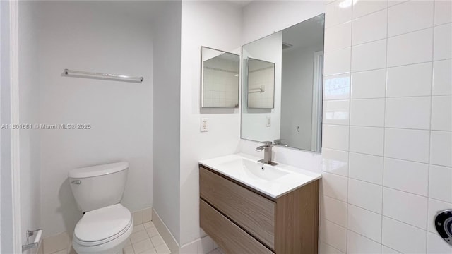 781 SW 148th Ave Unit 1513, Sunrise, FL 33325 - bathroom featuring toilet, vanity, and tile patterned floors