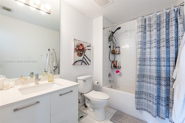 151 SE 1st St Unit 1610, Miami, FL 33131 - bathroom featuring vanity, toilet, and shower / bathtub combination with curtain