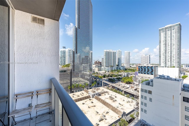 151 SE 1st St Unit 1610, Miami, FL 33131 - balcony featuring a city view