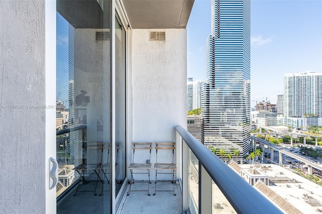 151 SE 1st St Unit 1610, Miami, FL 33131 - balcony with a city view