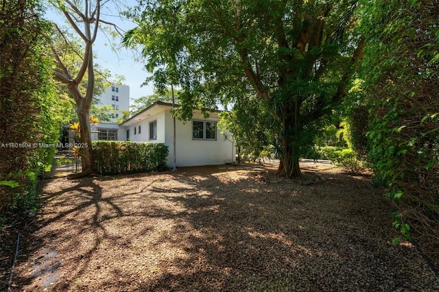 650 NE 60th St, Miami, FL 33137 - view of yard