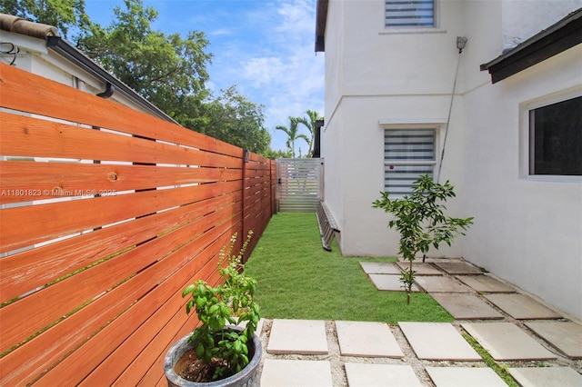 1187 NE 182nd St, North Miami Beach, FL 33162 - view of yard