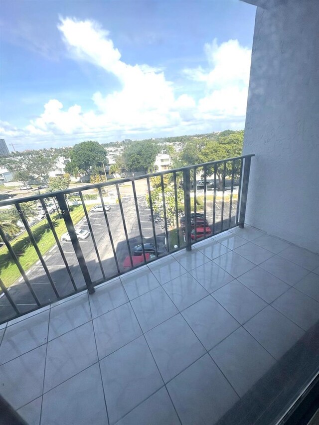 1000 Parkview Dr Unit 605, Hallandale Beach, FL 33009 - photo 15