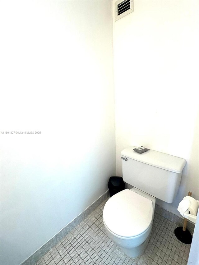 1000 Parkview Dr Unit 605, Hallandale Beach, FL 33009 - photo 24