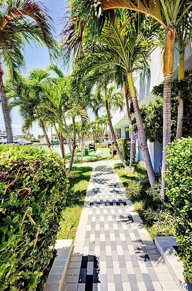 137 Golden Isles Dr Unit 305, Hallandale Beach, FL 33009 - view of property's community