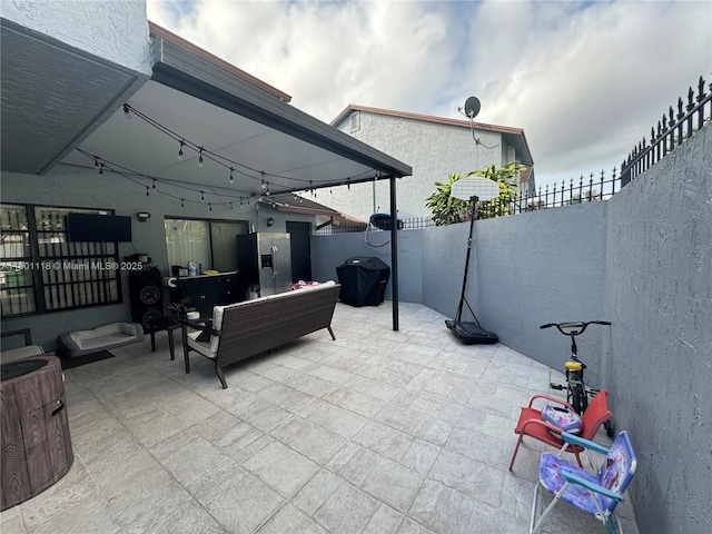 8098 NW 99th Ter, Hialeah Gardens, FL 33016 - view of patio / terrace featuring fence