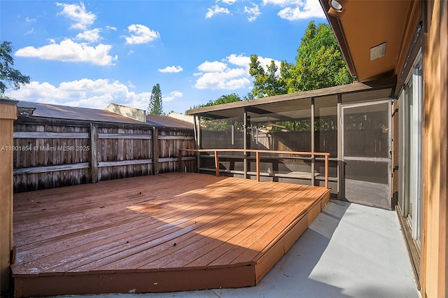10300 Laurel Ct, Pembroke Pines, FL 33026 - deck with a fenced backyard and a sunroom
