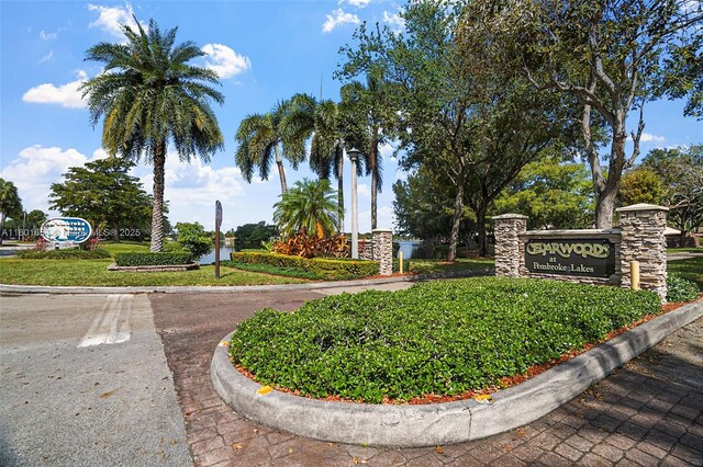 10300 Laurel Ct, Pembroke Pines, FL 33026 - view of community / neighborhood sign