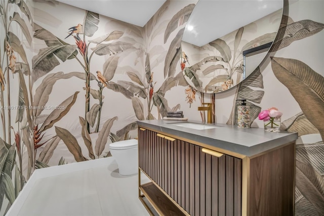 4430 Casper Ct, Hollywood, FL 33021 - half bath featuring toilet and vanity