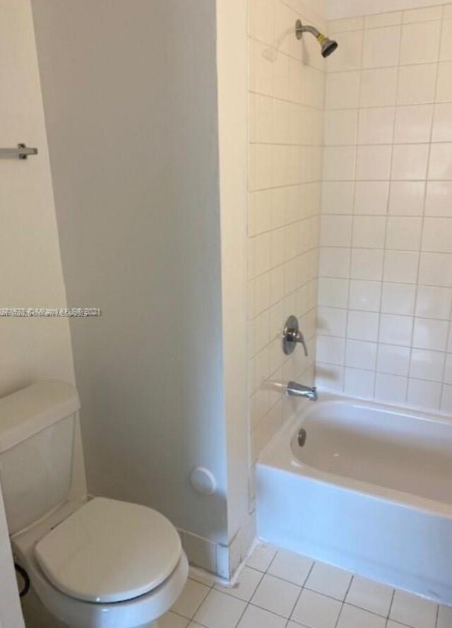 315 NW 84th Ter Unit 315, Miami, FL 33150 - photo 5