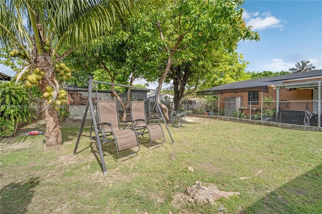 3050 NW 22nd Ct, Miami, FL 33142 - view of yard