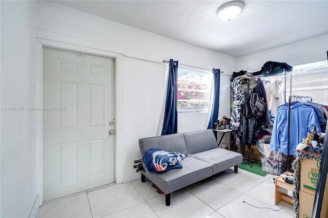 3050 NW 22nd Ct, Miami, FL 33142 - view of living area