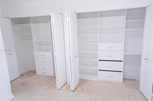1911 NE 206th Ter, Miami, FL 33179 - view of closet