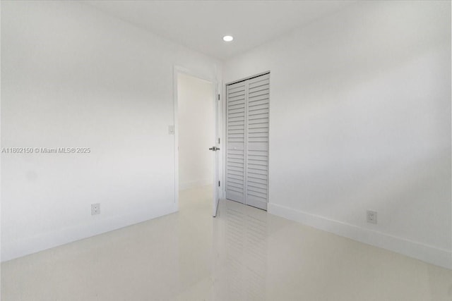 1910 NW 36th St, Oakland Park, FL 33309 - empty room featuring recessed lighting and baseboards