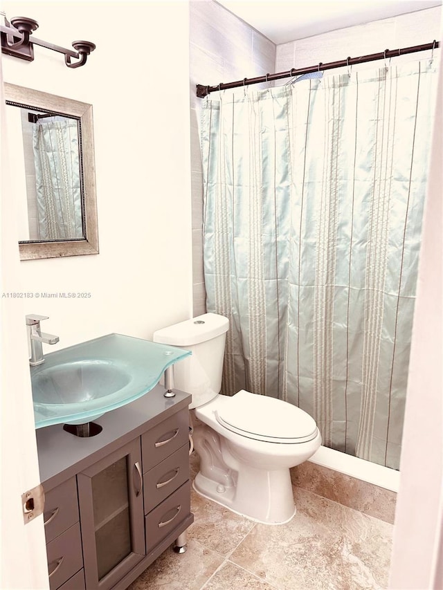 8761 NW 12th St, Pembroke Pines, FL 33024 - full bath with toilet, vanity, and a shower with shower curtain
