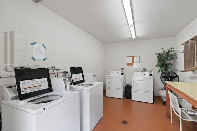 700 SE 6th Ave Unit 314, Deerfield Beach, FL 33441 - community laundry featuring washer and dryer