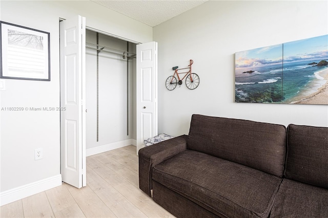 900 Saint Charles Pl Unit 621, Pembroke Pines, FL 33026 - sitting room featuring light wood finished floors and baseboards