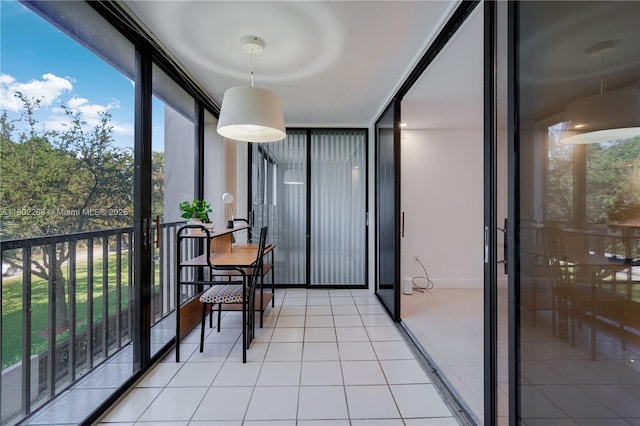 sunroom with healthy amount of natural light
