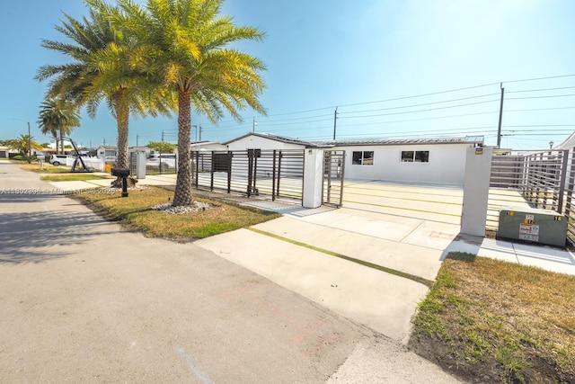 18250 NW 86th Ave, Hialeah, FL 33015 - photo 1