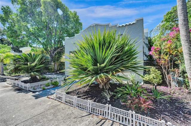 38 NW 47th Ter, Miami, FL 33127 - view of patio / terrace with a fenced front yard