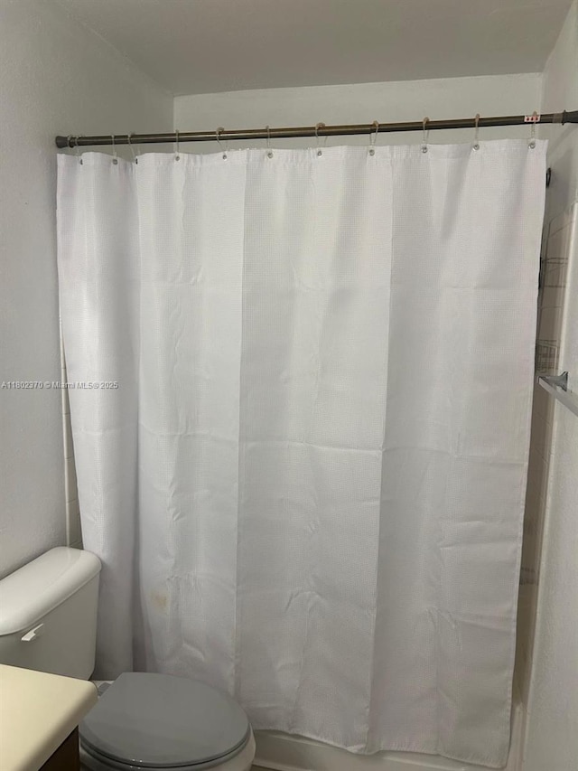 3310 N Pinewalk Dr N Unit 1814, Margate, FL 33063 - full bath with vanity and a shower with curtain