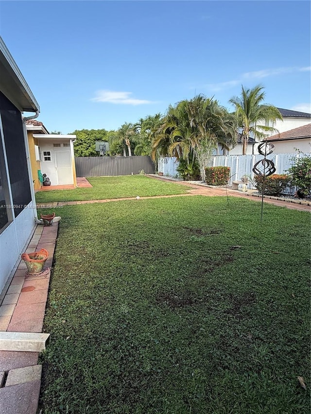 8943 NW 174th St, Hialeah, FL 33018 - view of yard