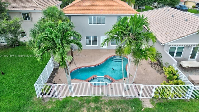 6381 Willoughby Cir, Lake Worth, FL 33463 - view of swimming pool with a gate, a fenced backyard, a patio area, and a pool with connected hot tub