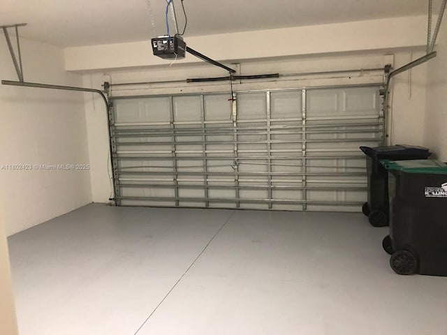 3319 Rodrick Cir, Orlando, FL 32824 - garage with a garage door opener