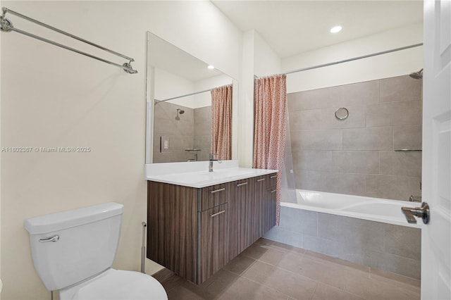 8301 NW 41st St Unit B-303, Doral, FL 33166 - full bath featuring toilet, tile patterned floors, tiled shower / bath, and vanity