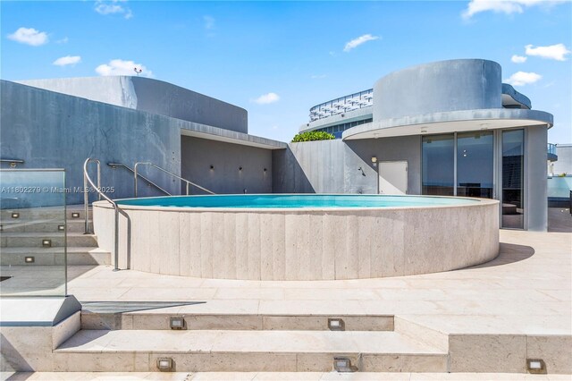 1000 Brickell Plz Unit Uph6201, Miami, FL 33131 - view of outdoor pool
