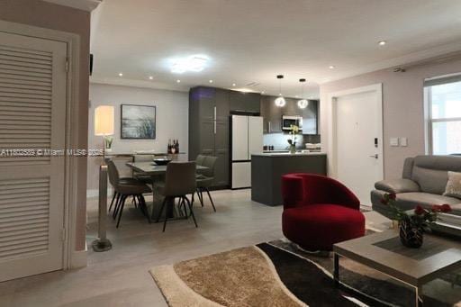 581 Blue Heron Dr Unit 318-B, Hallandale Beach, FL 33009 - living area with recessed lighting