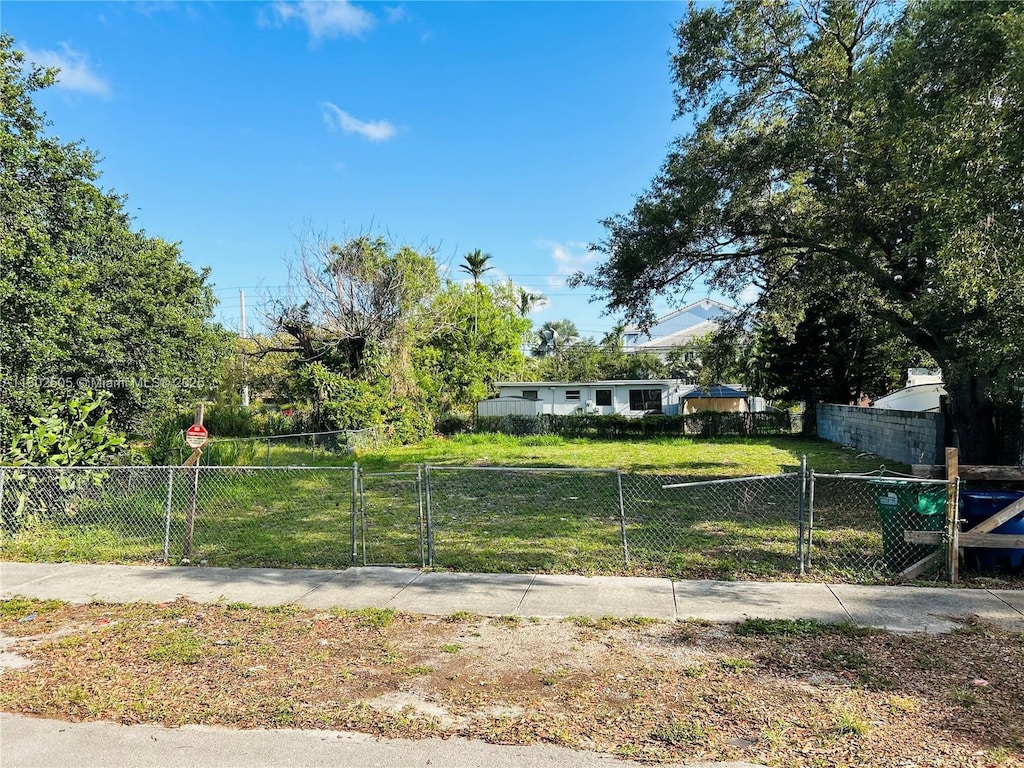 1920 NW 81st Ter, Miami, FL 33147