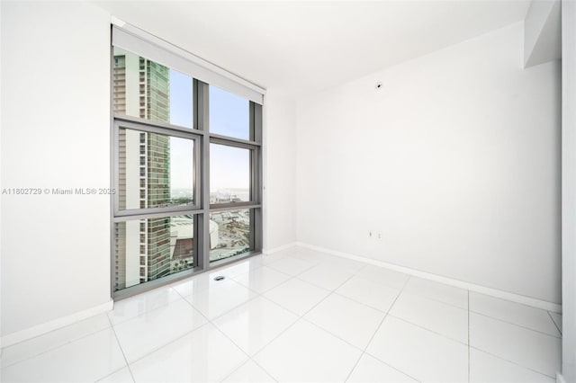851 NE 1st Ave Unit 3107, Miami, FL 33132 - empty room with baseboards