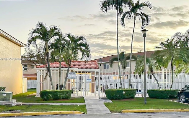 6355 SW 138th Path Unit 6355, Miami, FL 33183 - view of property featuring fence