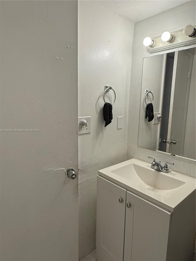 2175 NE 170th St Unit 202, North Miami Beach, FL 33162 - bathroom featuring vanity