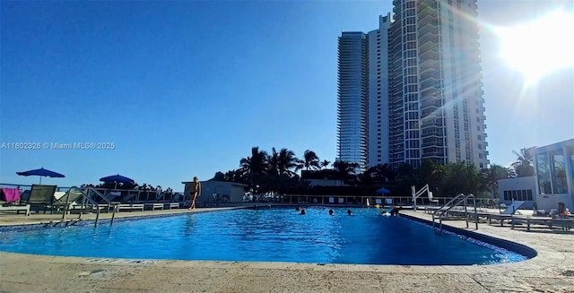 19201 Collins Ave Unit 1105, Sunny Isles Beach, FL 33160 - community pool with a patio