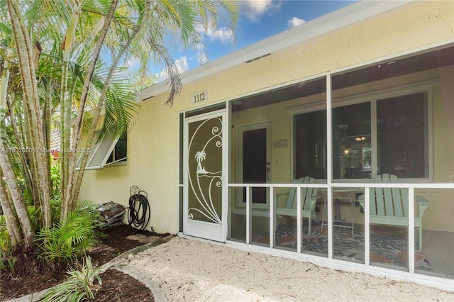1112 N 31st Ave, Hollywood, FL 33021 - entrance to property with stucco siding