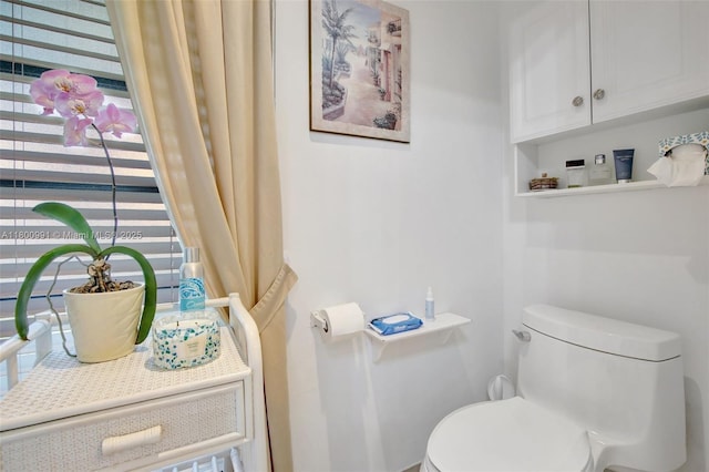 6001 SW 18th St, Plantation, FL 33317 - bathroom featuring toilet