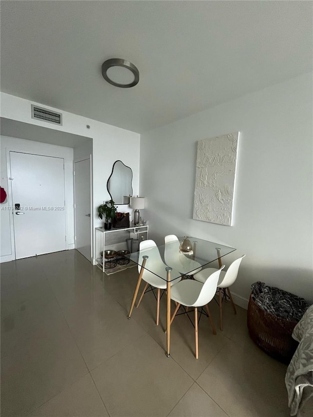 90 SW 3rd St Unit 1909, Miami, FL 33130 - dining space featuring tile patterned floors