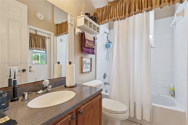 19106 Cormorant Cove Pl, Tampa, FL 33647 - bathroom with shower / bath combination with curtain, toilet, and vanity
