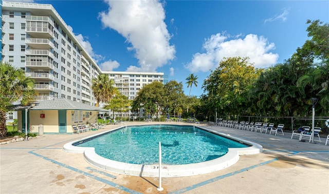 4330 Hillcrest Dr Unit 505, Hollywood, FL 33021 - community pool with fence and a patio