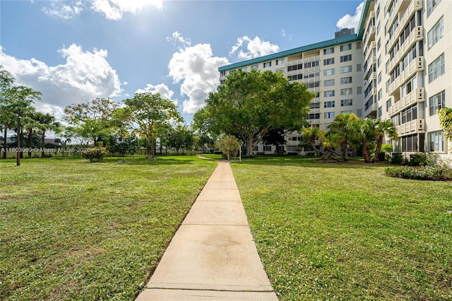 4330 Hillcrest Dr Unit 505, Hollywood, FL 33021 - view of property's community featuring a lawn