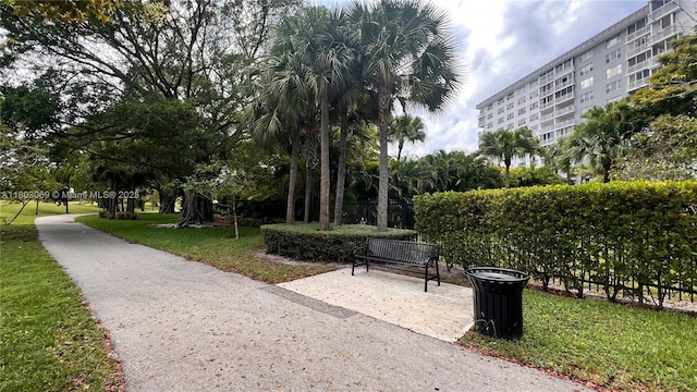 4330 Hillcrest Dr Unit 505, Hollywood, FL 33021 - view of property's community with a yard