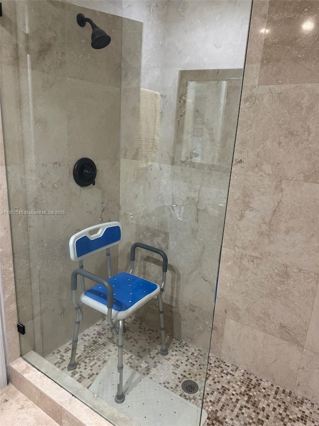 111 SW 24th Ave, Miami, FL 33135 - bathroom featuring a tile shower