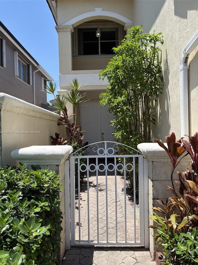 14737 SW 132nd Ct, Miami, FL 33186 - gate with a fenced front yard