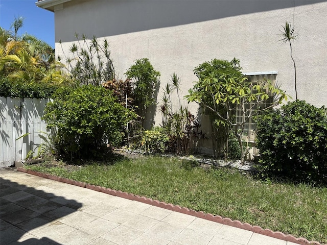 14737 SW 132nd Ct, Miami, FL 33186 - view of yard featuring a patio area