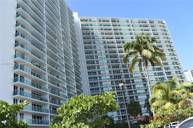 100 Bayview Dr Unit 309, Sunny Isles Beach, FL 33160 - view of apartment building / complex